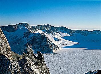 《命运2：邪姬魅影》Steam特别好评 全平台同时在线超百万